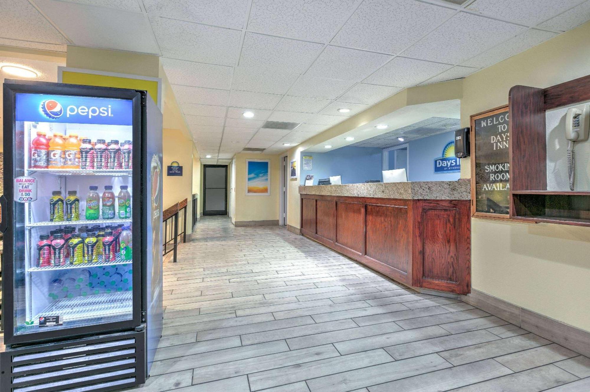 Days Inn By Wyndham Greenville Ms Exteriér fotografie